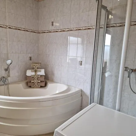 Quickstay - Ganze In Miesau Apartment Bruchmuhlbach-Miesau