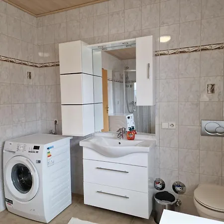 Ganze In Miesau Appartamento